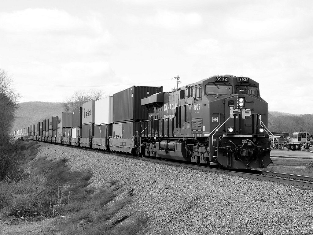 CP 8932
